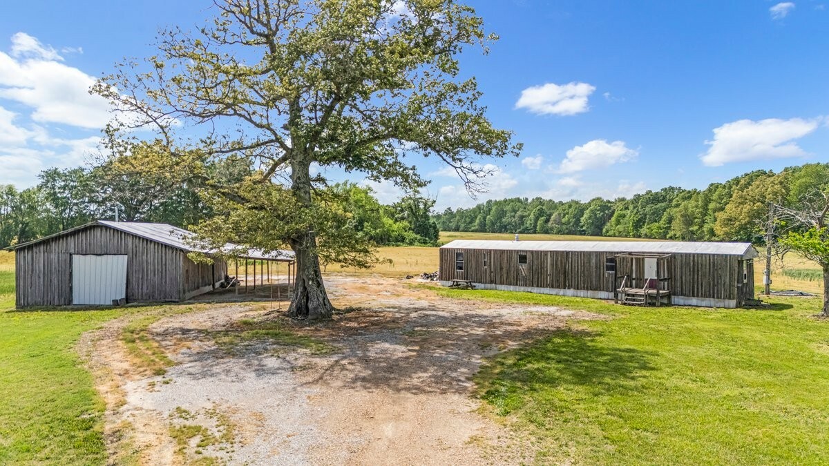 Property Photo: 3249 Fredonia Rd TN 37355