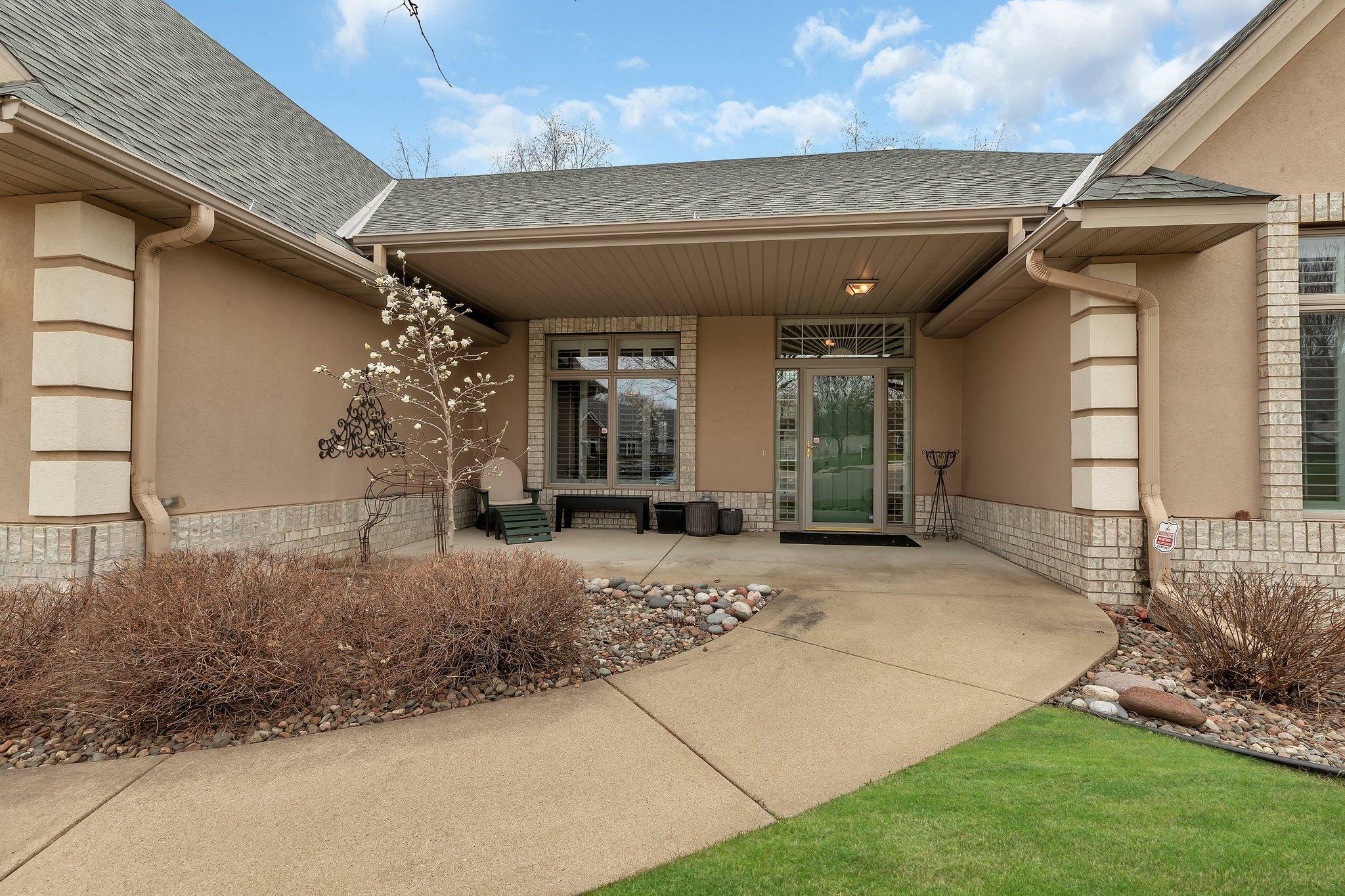 Property Photo: 1508 Highland Trail MN 56301