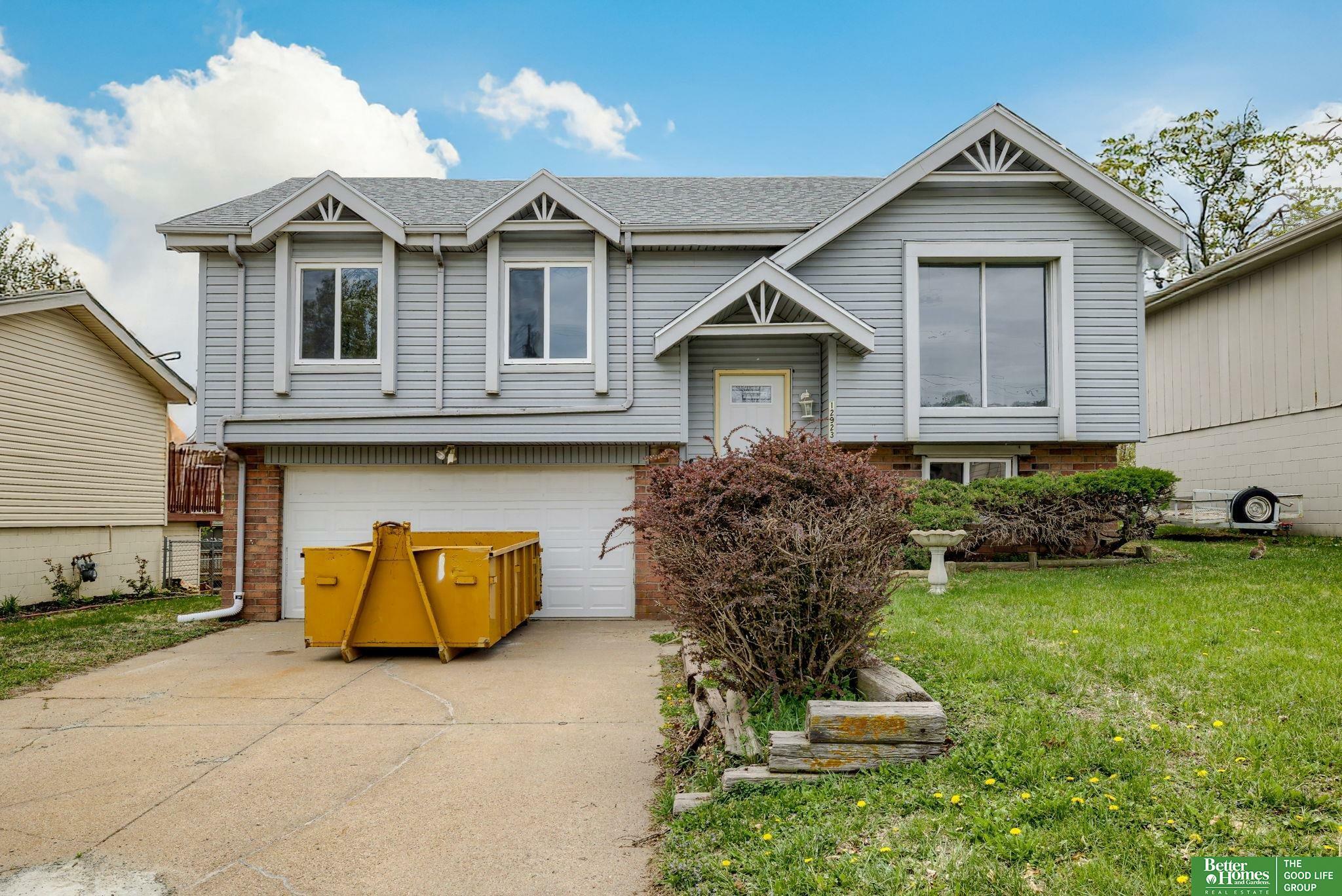 Property Photo: 12923 Ames Avenue NE 68164