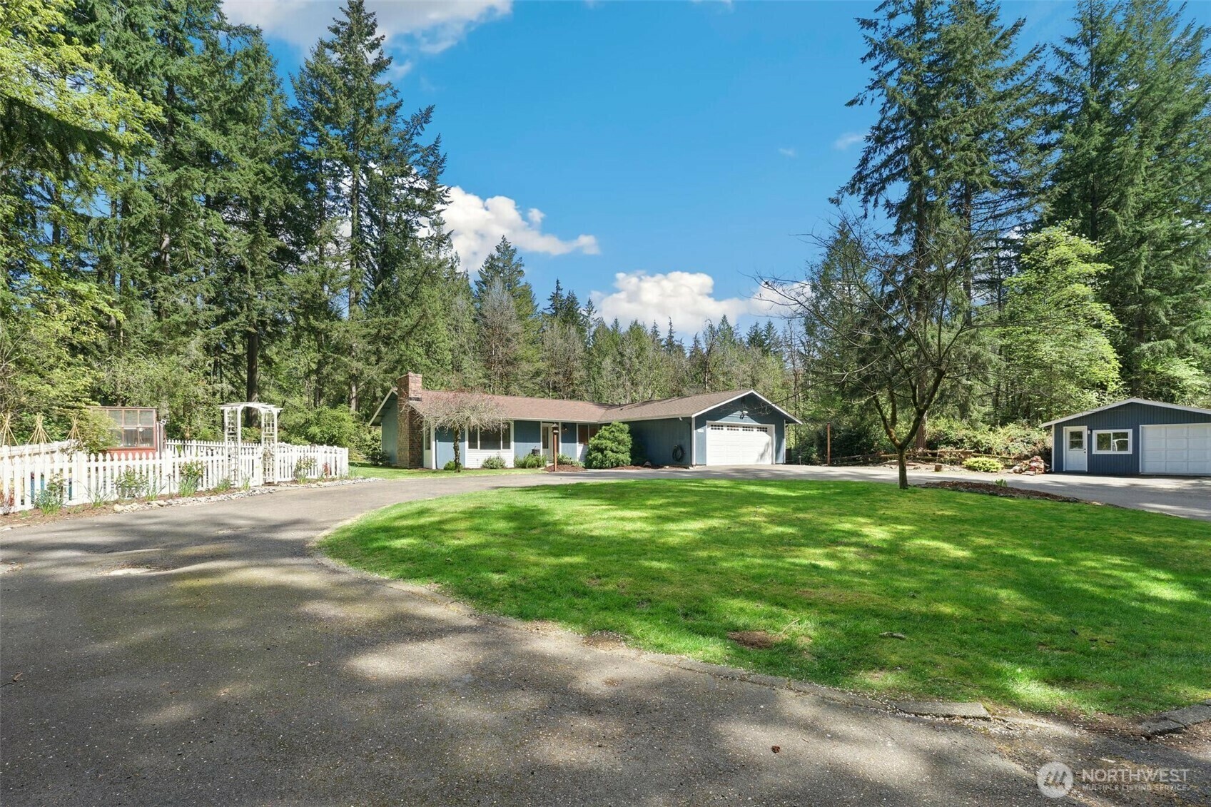 Property Photo:  6209  85th Street NW  WA 98332 
