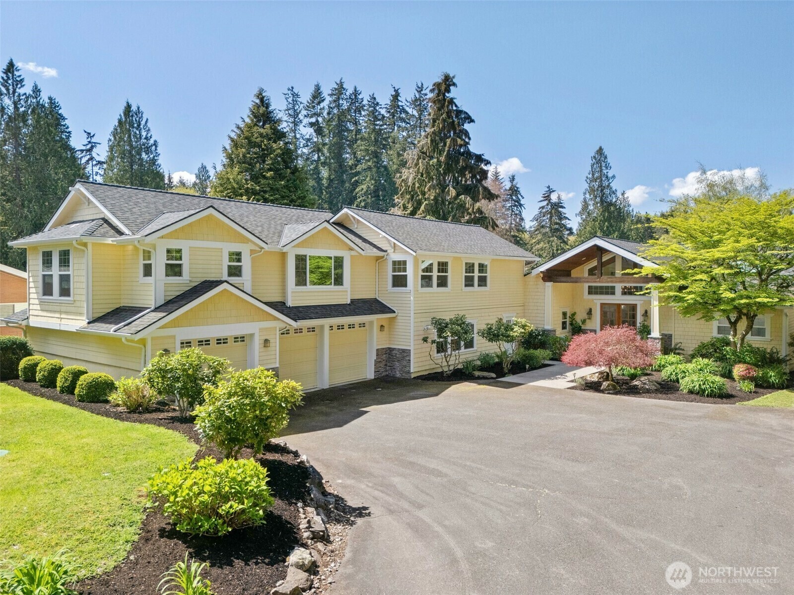 Property Photo: 24310 Crystal Lake Place WA 98077