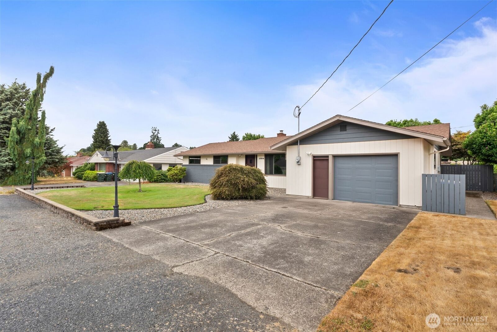 Property Photo:  1724 SW Gails Avenue  WA 98532 