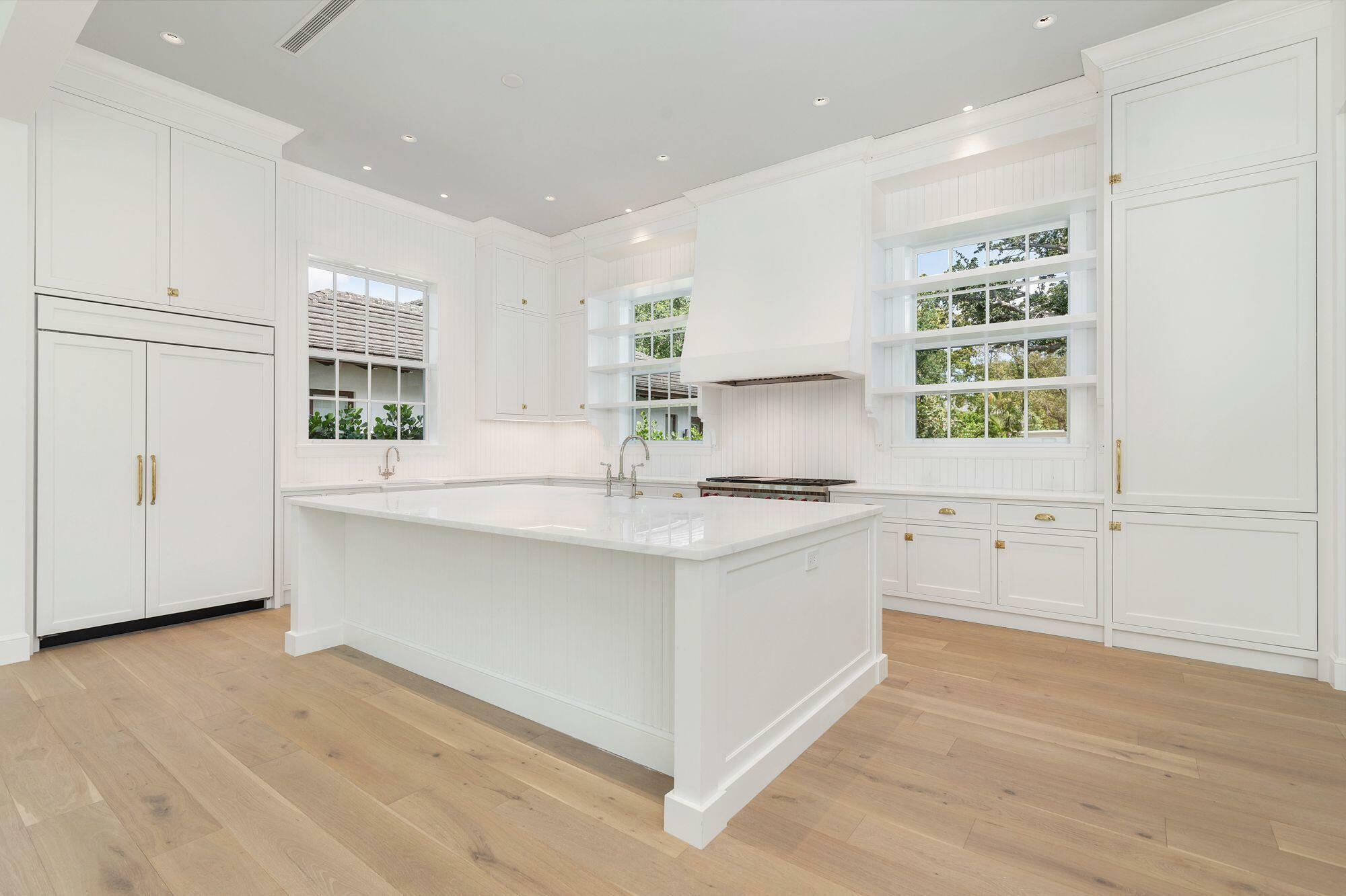 Property Photo:  234 Miramar Way  FL 33405 