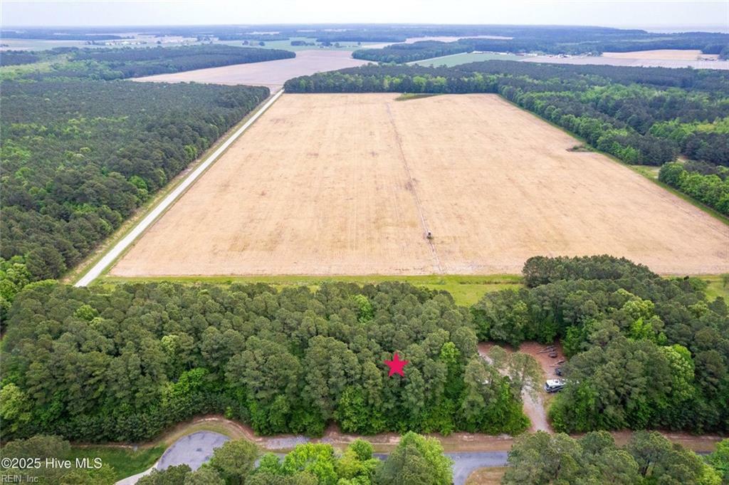 Property Photo: 18 Suttons Landing Rd NC 27944