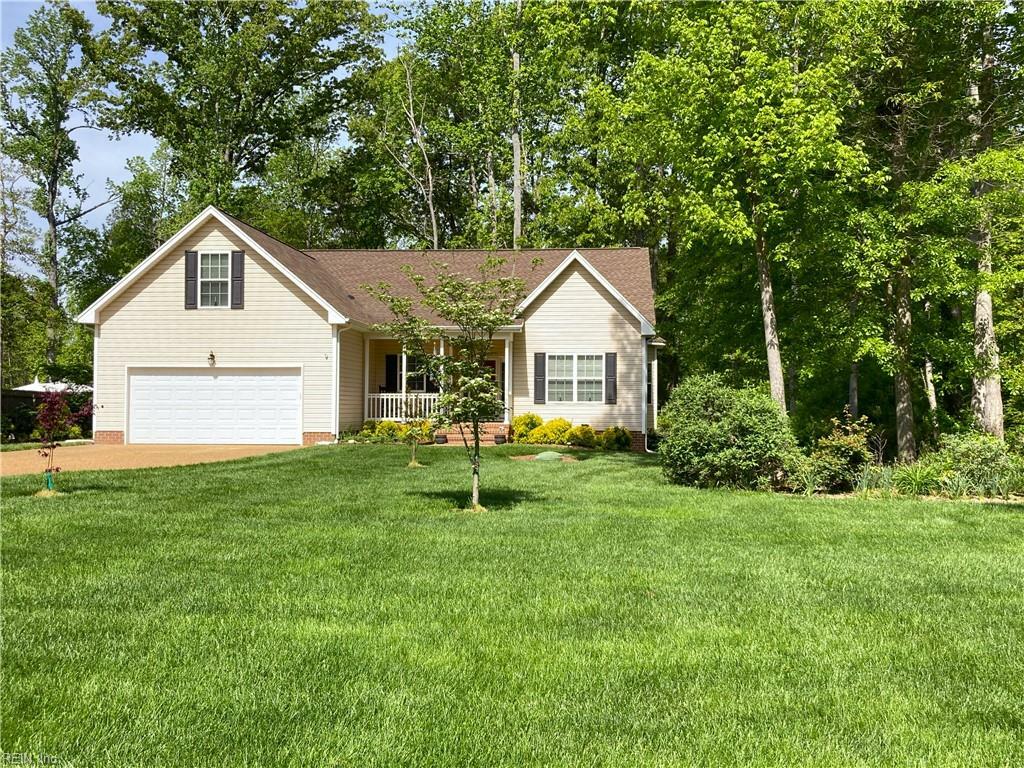 Property Photo: 8540 Patrick Henry Way VA 23061