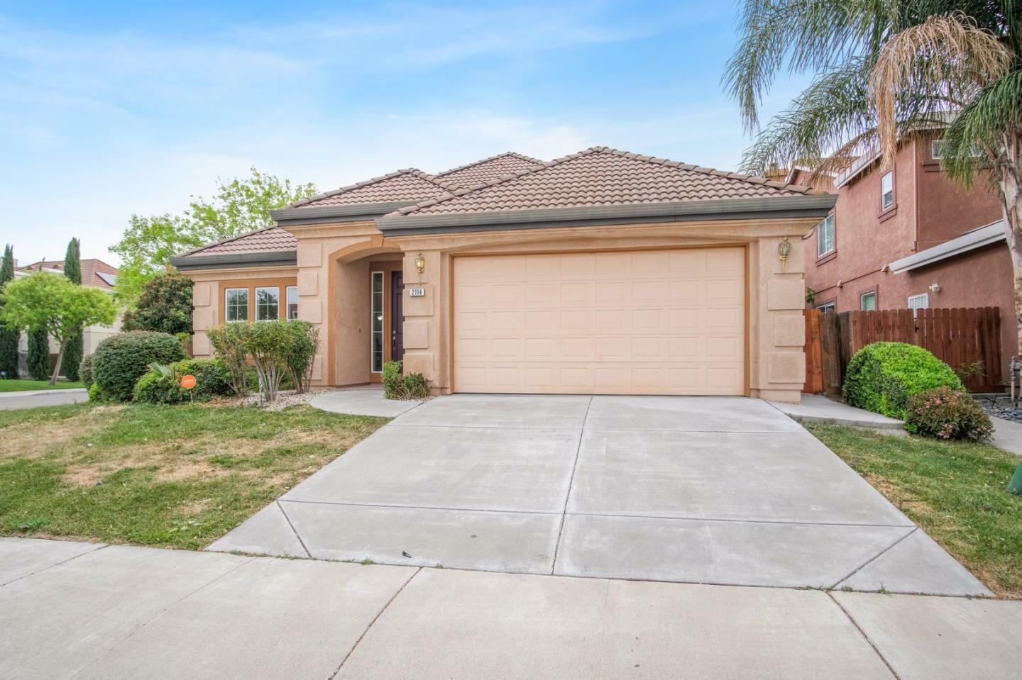 Property Photo: 2114 Diego Court CA 95377