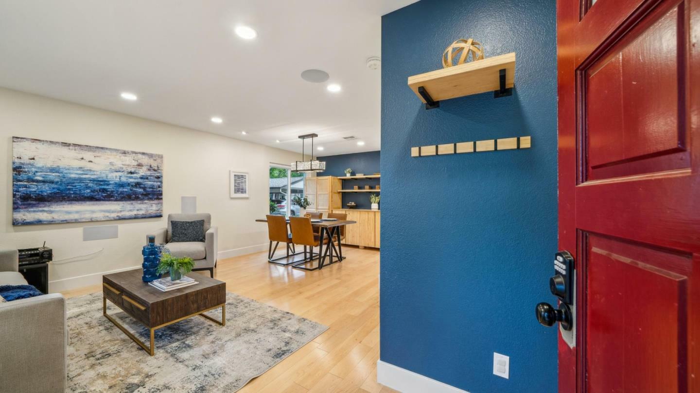 Property Photo: 4970 Rue Le Mans CA 95136