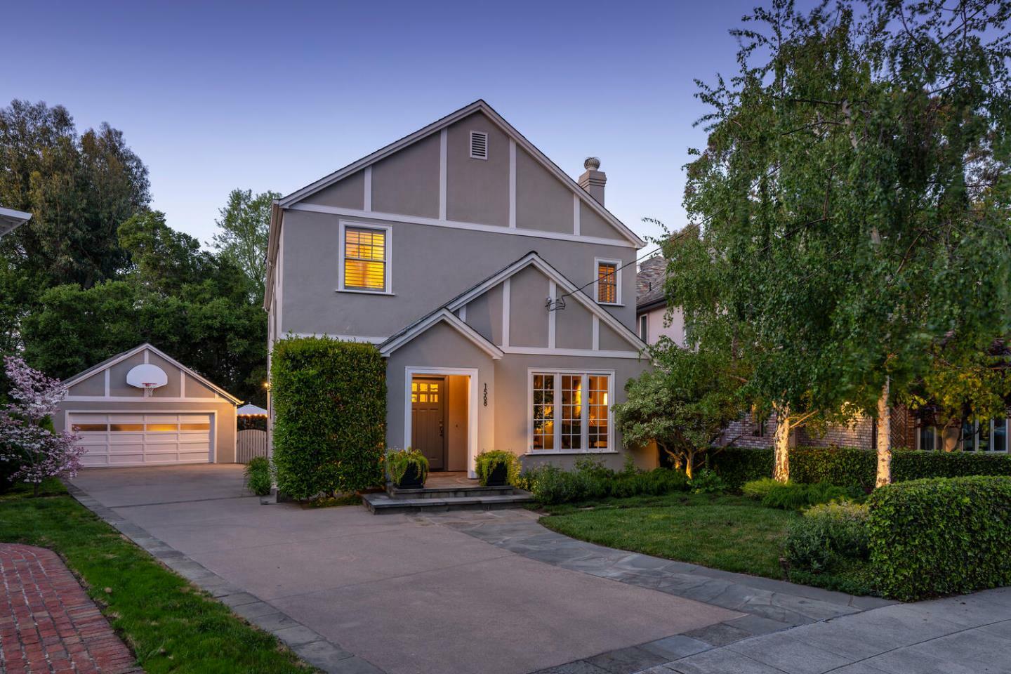 1568 Columbus Avenue  Burlingame CA 94010 photo