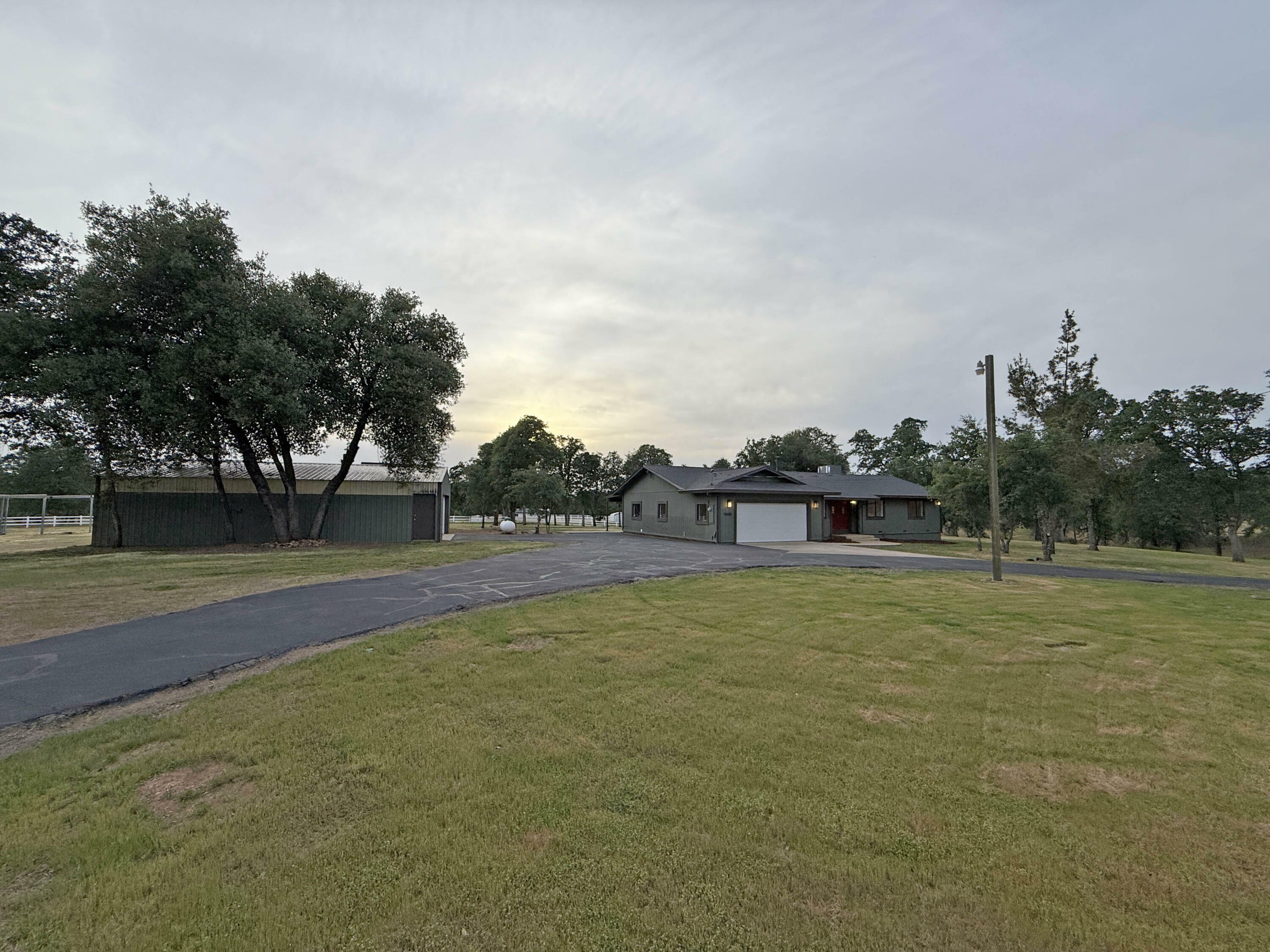Property Photo: 10660 Whistleberry Way CA 96003