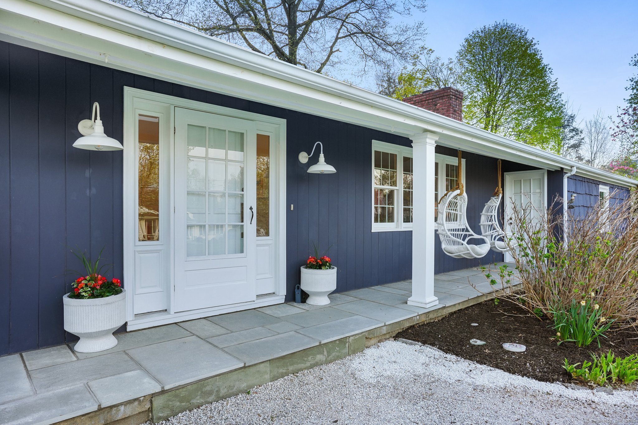 Property Photo: 25 Palmer Place CT 06612