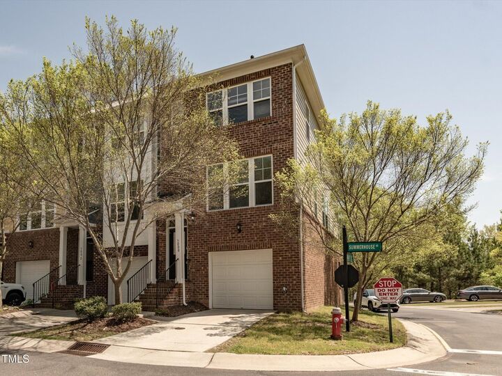 Property Photo:  3000 Summerhouse Road  NC 27519 