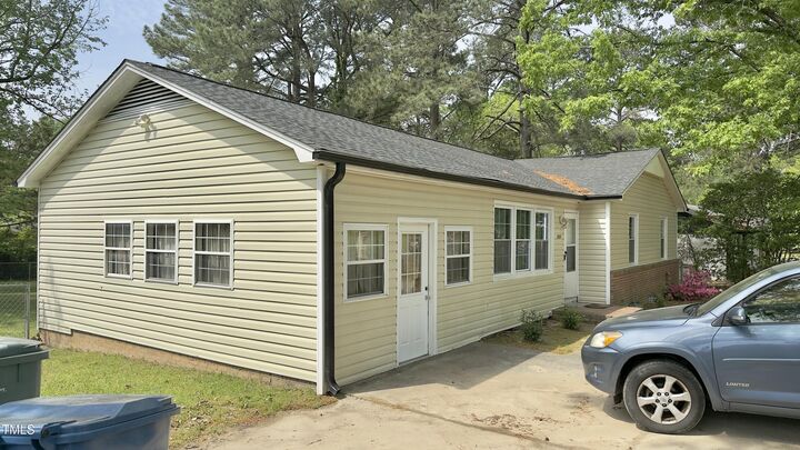 Property Photo: 1011 Wyldewood Road NC 27704