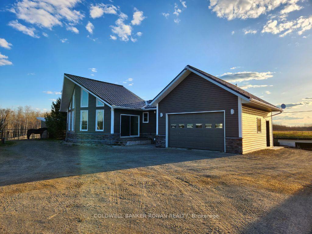 Photo de la propriété: 328535 Highway 560 N/A ON P0J 1B0