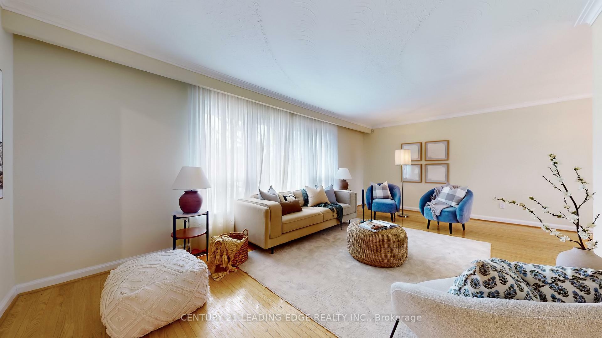 Property Photo: 86 Ruscica Drive ON M4A 1R4