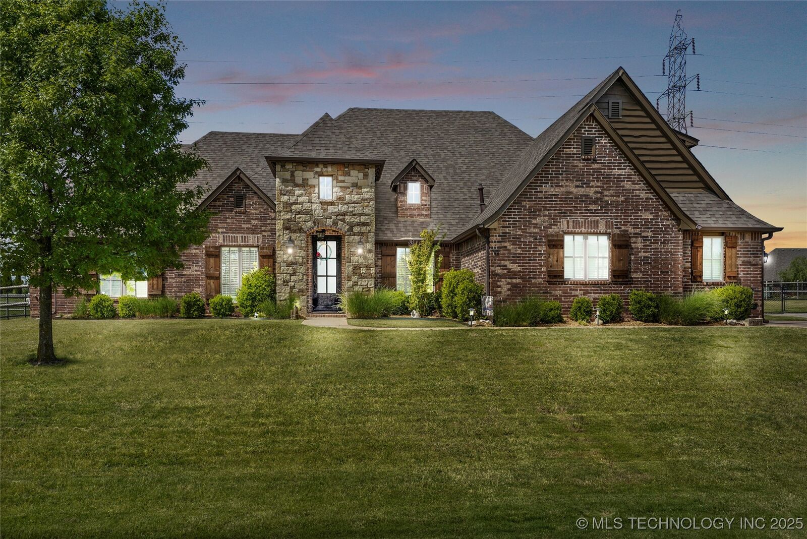 Property Photo:  6525 E 88th Street  OK 74055 