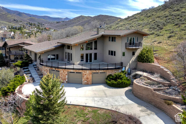 Property Photo: 152 N Silver Oak Rd UT 84108