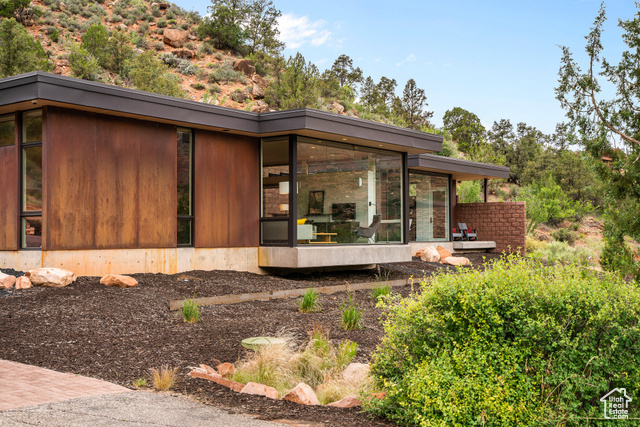 Property Photo: 112 Canyon Cv UT 84767
