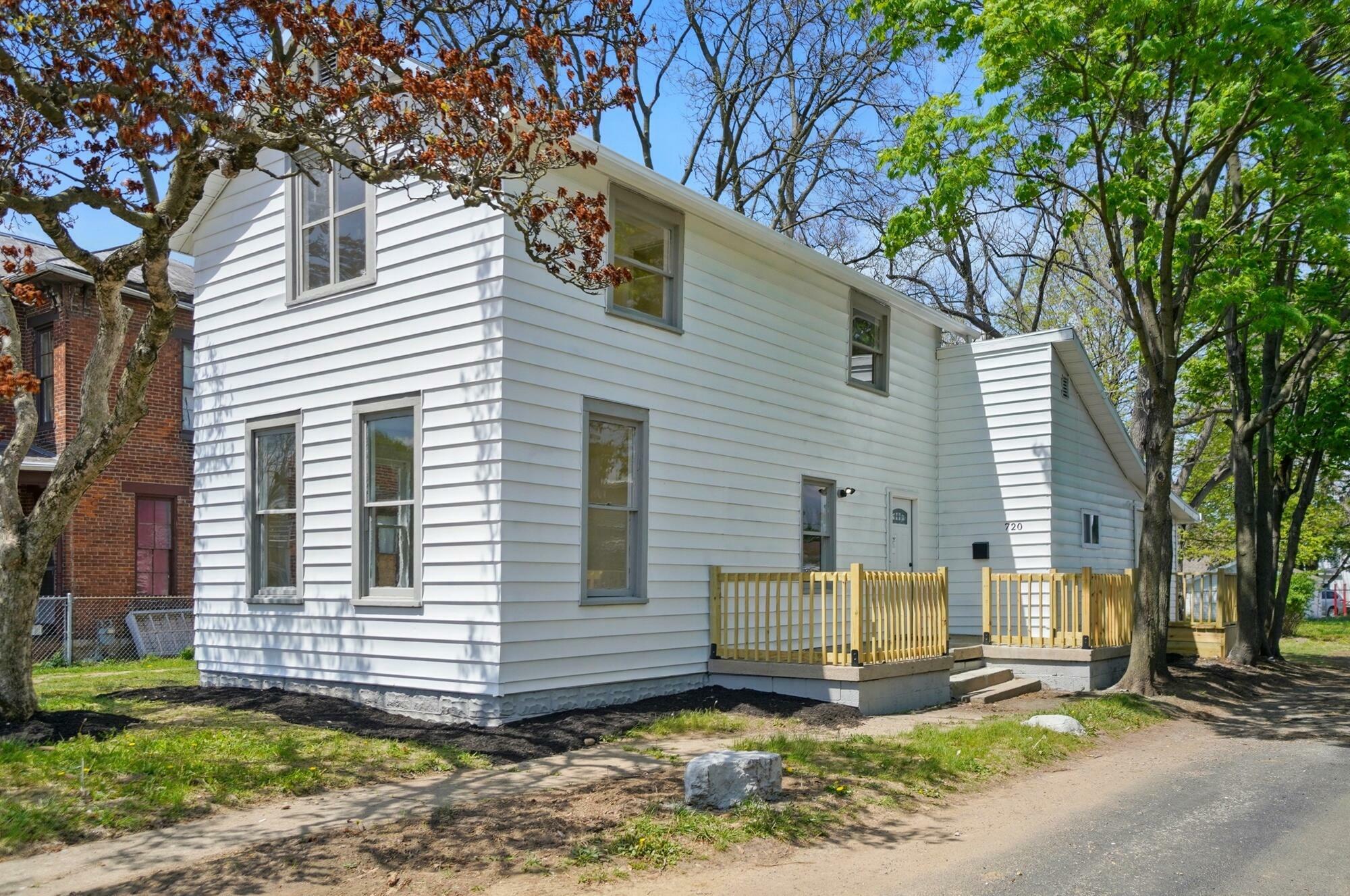 Property Photo: 720 W Columbia Street OH 45504
