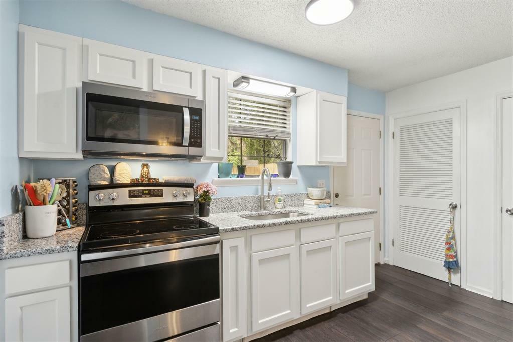 Property Photo: 714 Wren Drive FL 32034