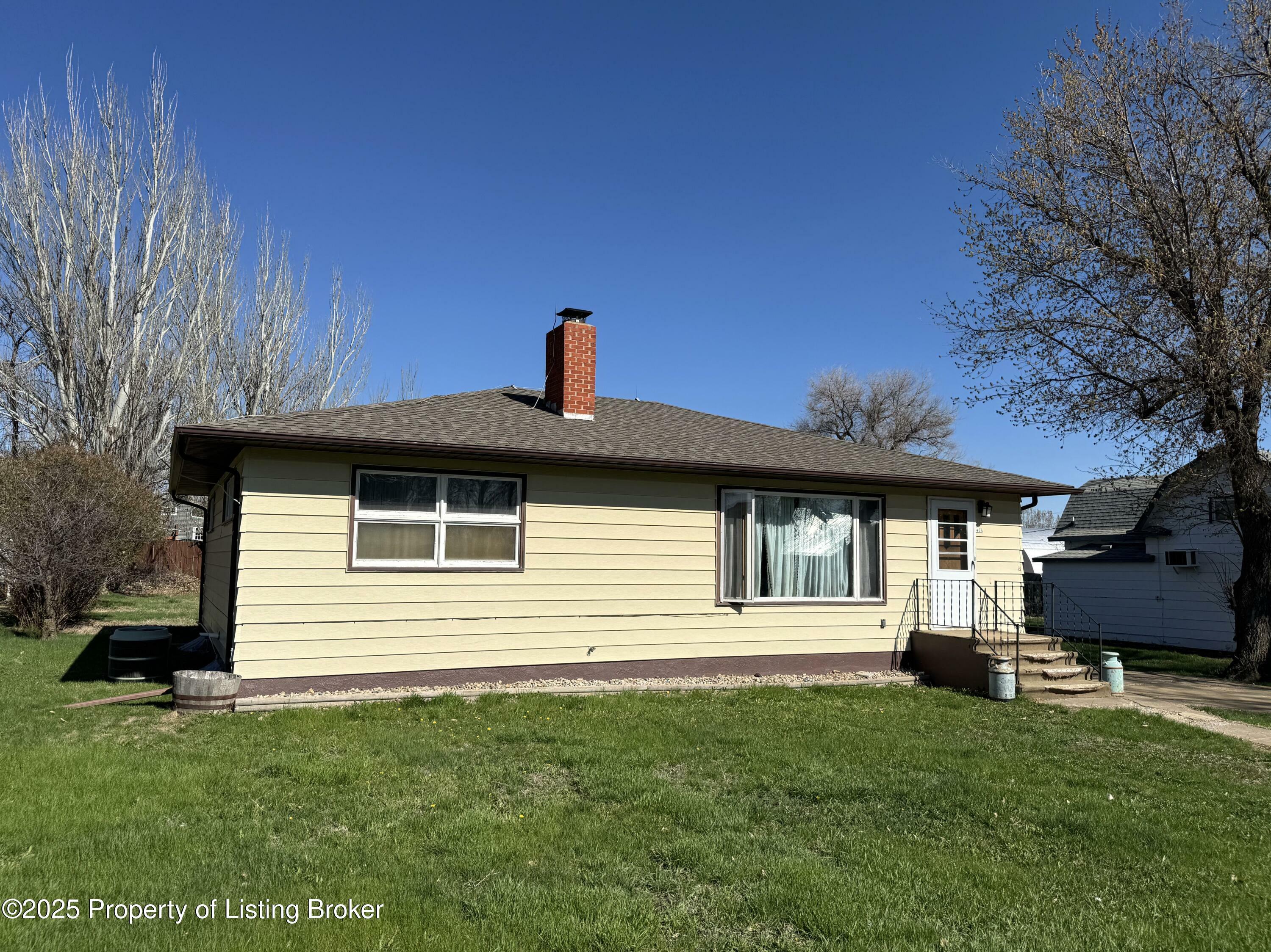 Property Photo: 404 9th Street S ND 58639