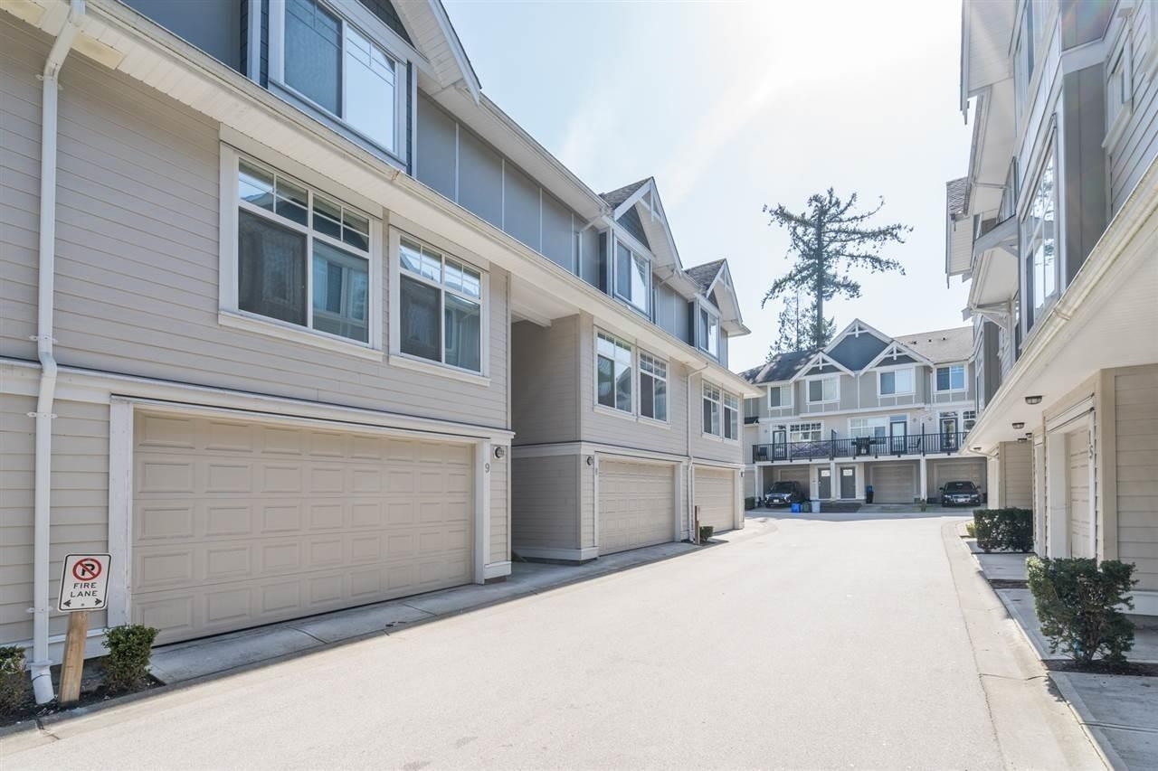 Photo de la propriété: 12775 63 Avenue 9 BC V3X 0E9