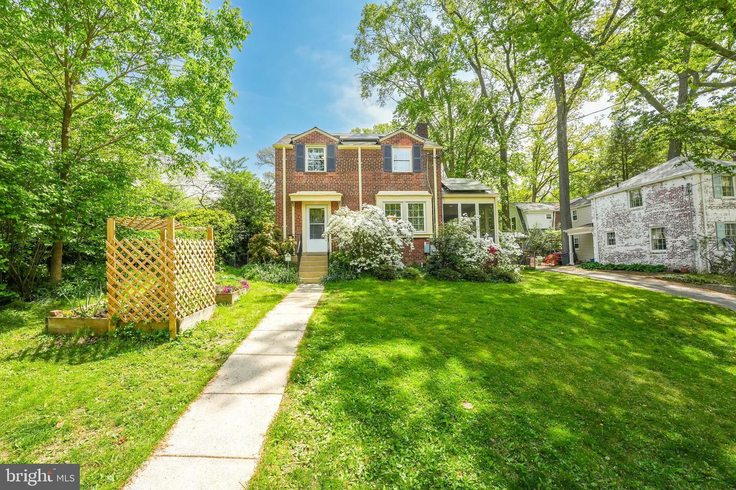 Property Photo: 1103 Lancaster Road MD 20912