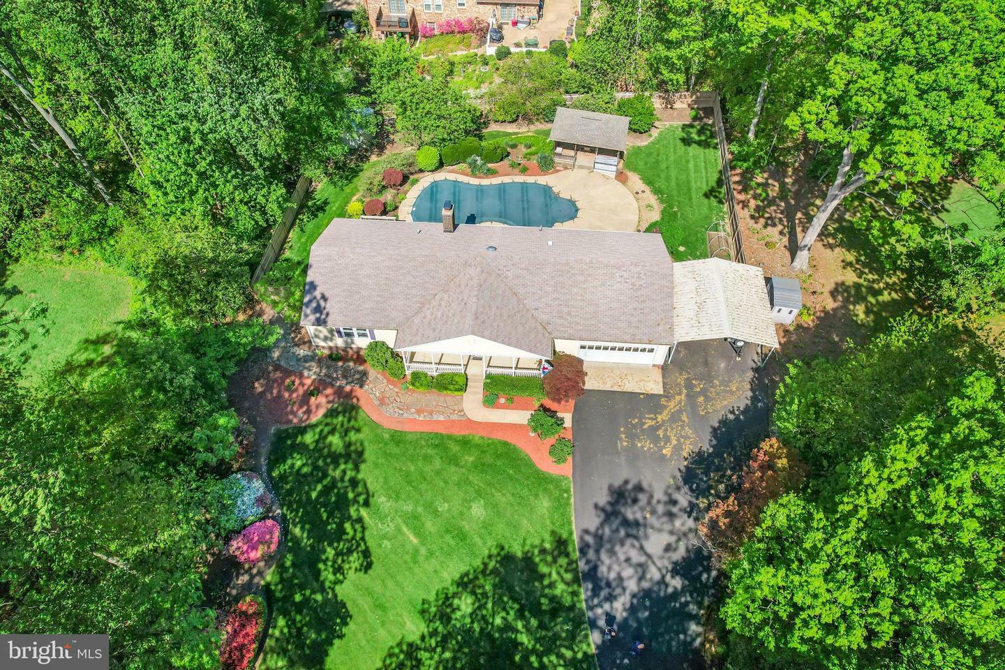 Property Photo: 13430 Carriage Hill Drive VA 20112
