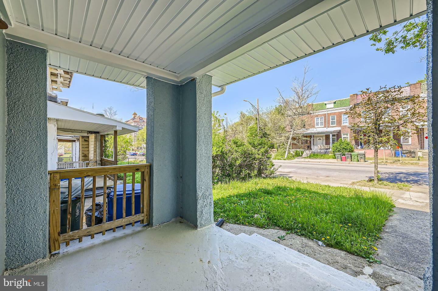 Property Photo: 3814 Reisterstown Road MD 21215