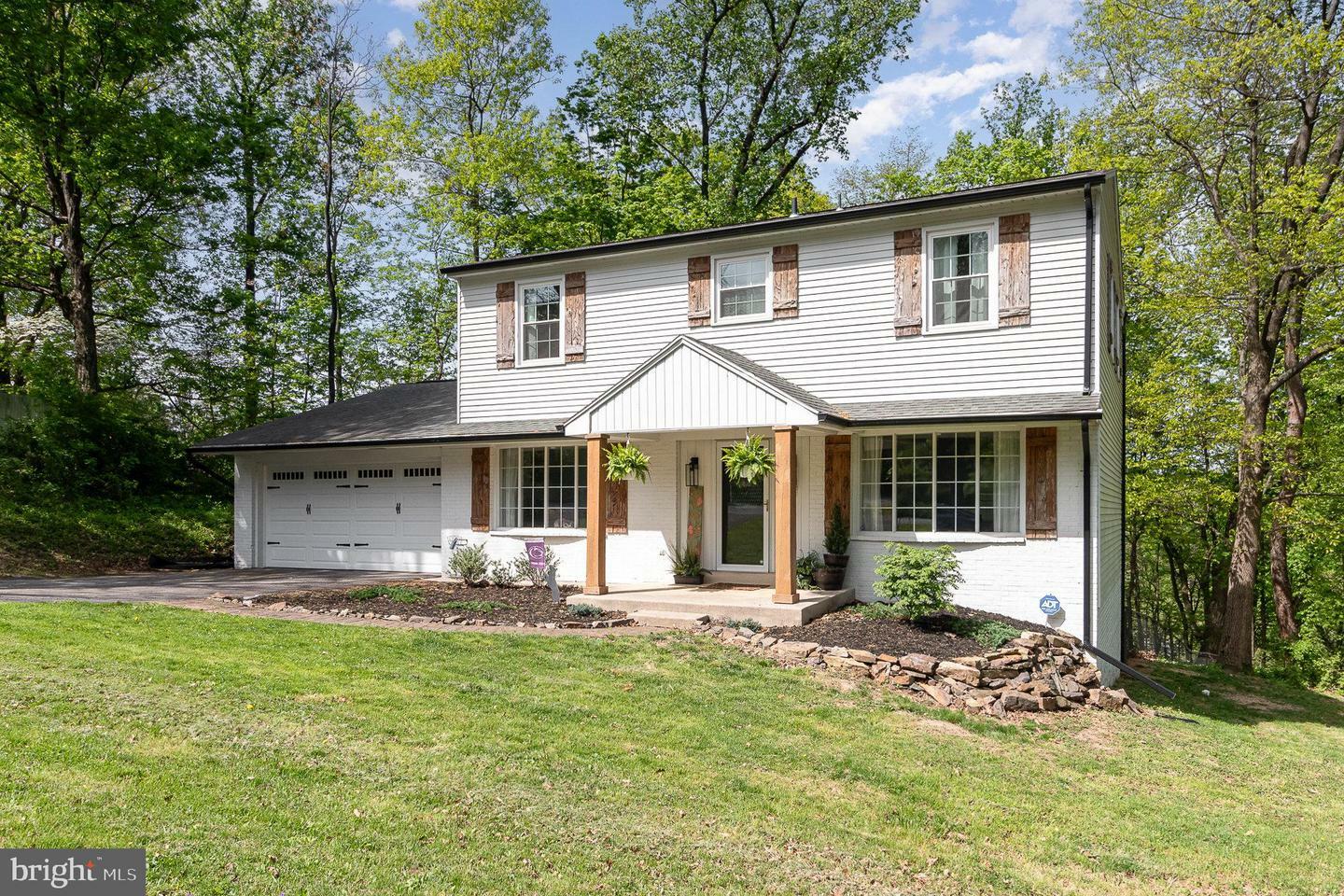 Property Photo: 1000 Eric Drive PA 17110