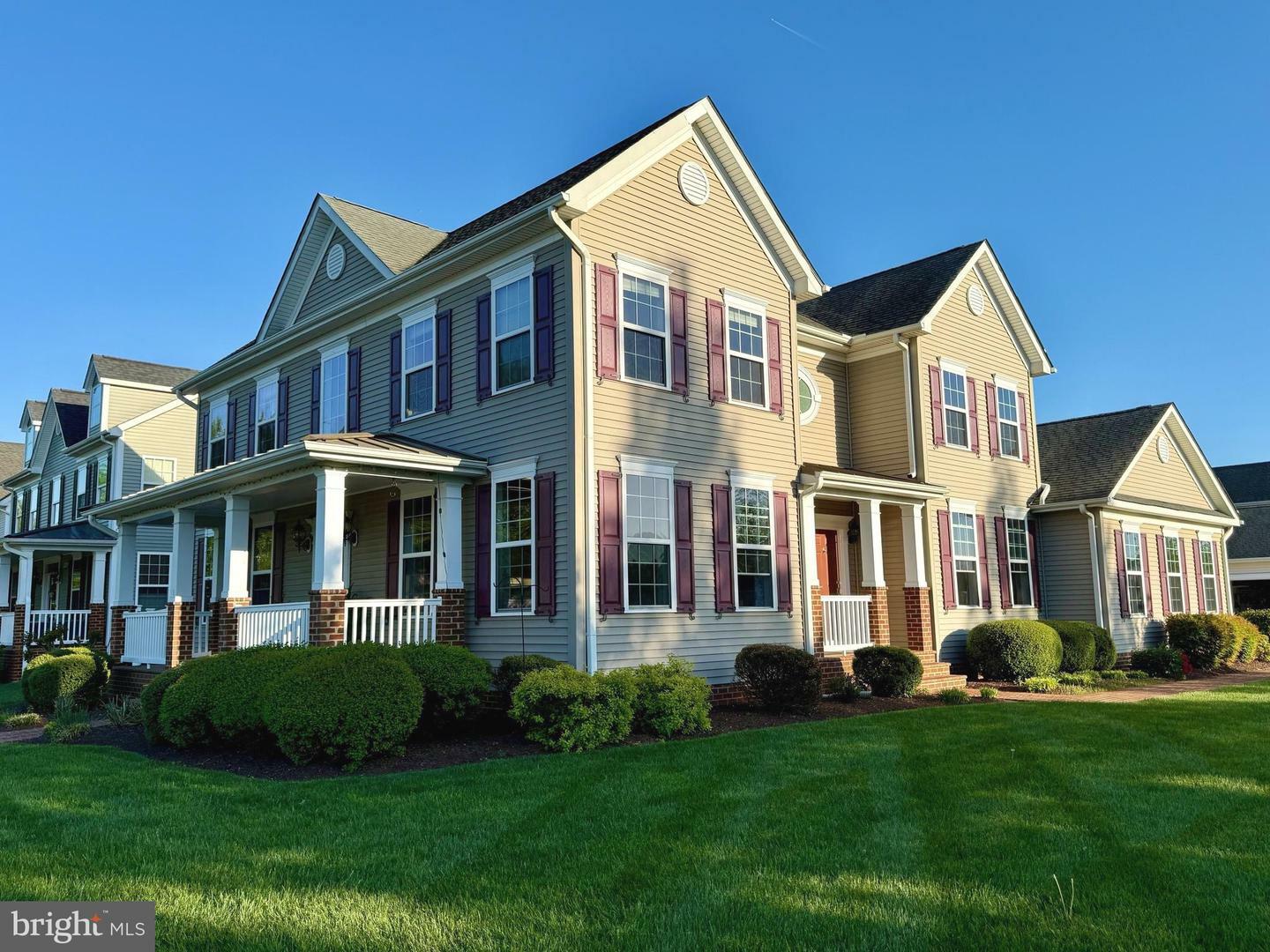 Property Photo: 41430 Challedon Way MD 20650