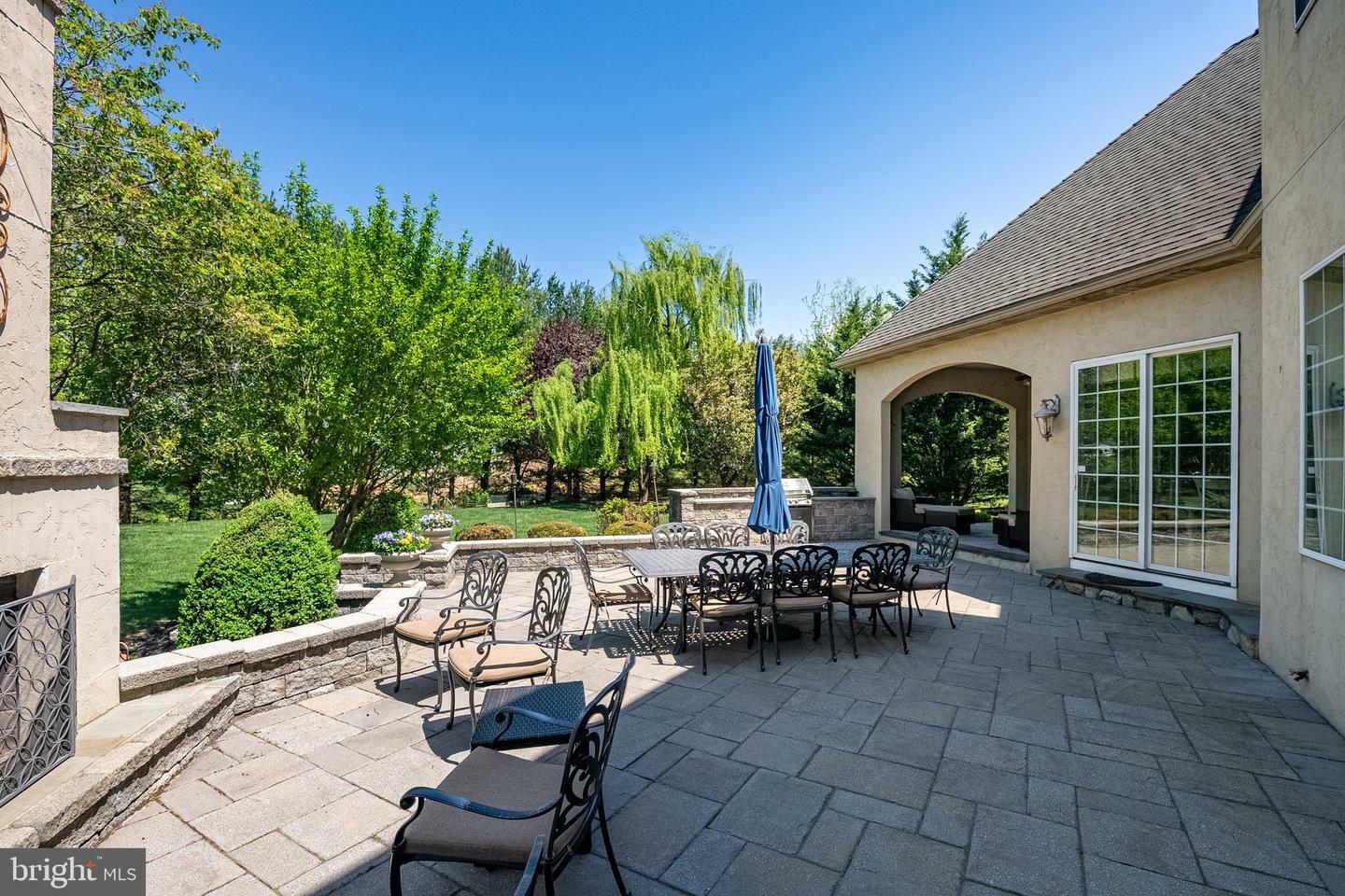 Property Photo: 315 Sarsen Drive PA 17543