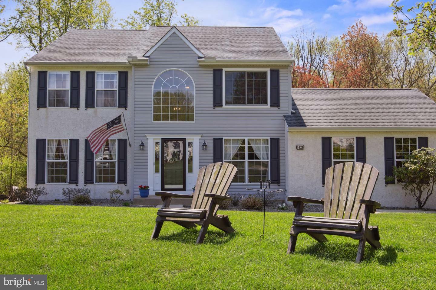 Property Photo: 1421 Deer Meadow Lane PA 19060