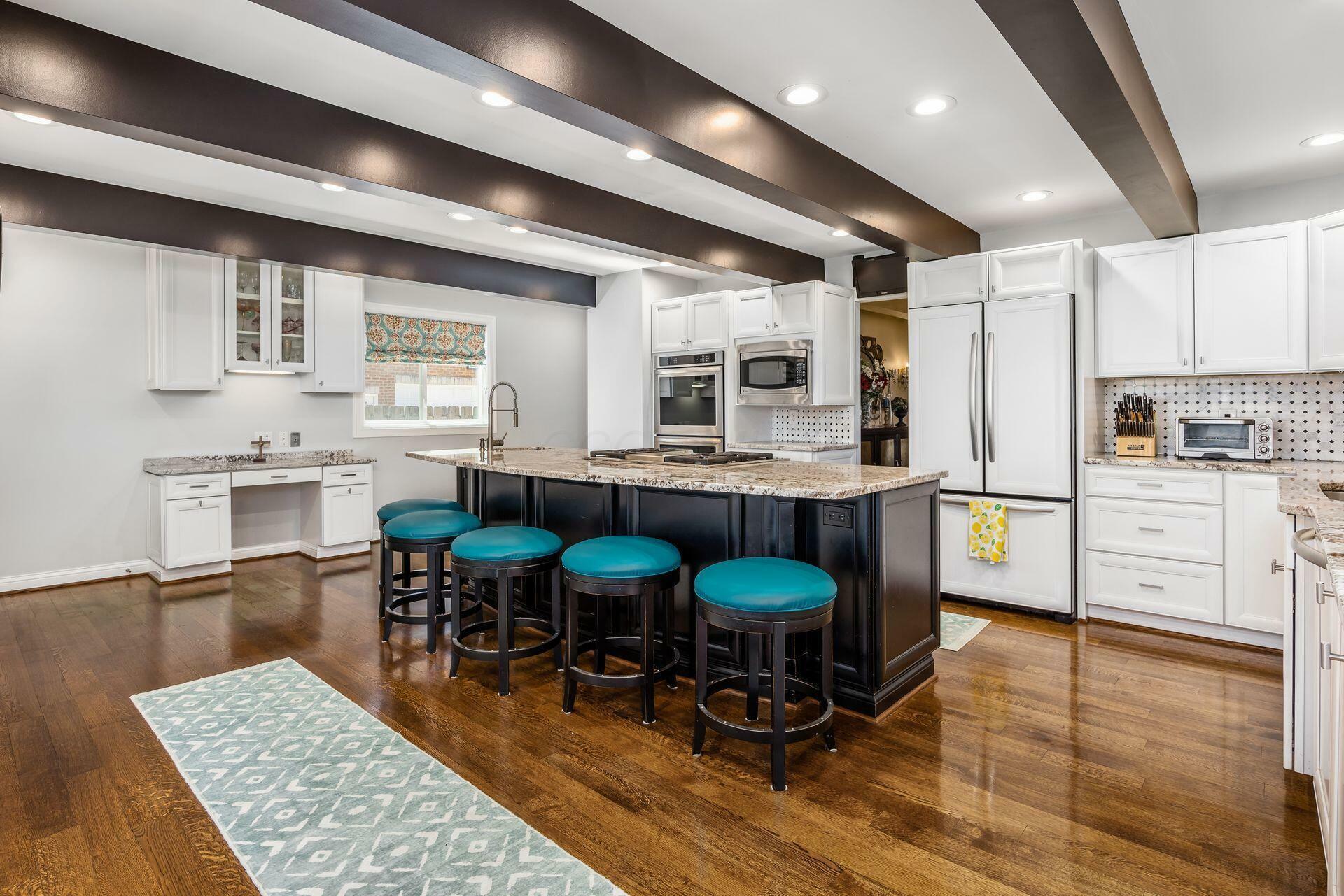 Property Photo: 4070 Lyon Drive OH 43220