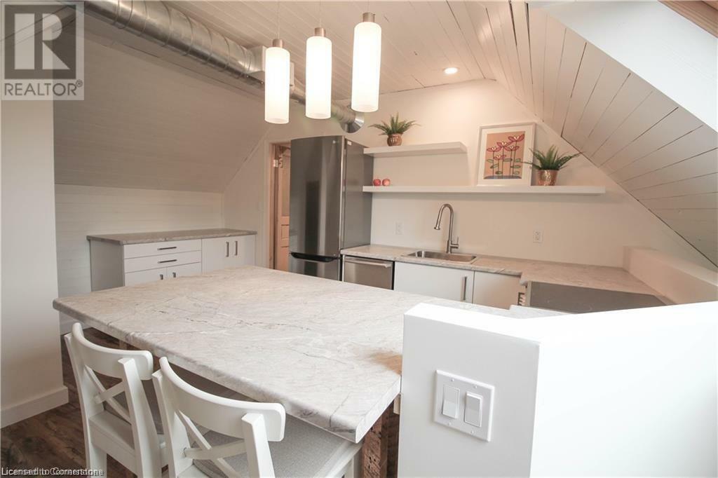 Property Photo: 130 Caroline Street South 3 ON L8P 3K8