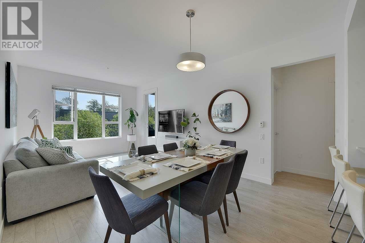 Property Photo: 550 Seaborne Place 305 BC V3B 0L3