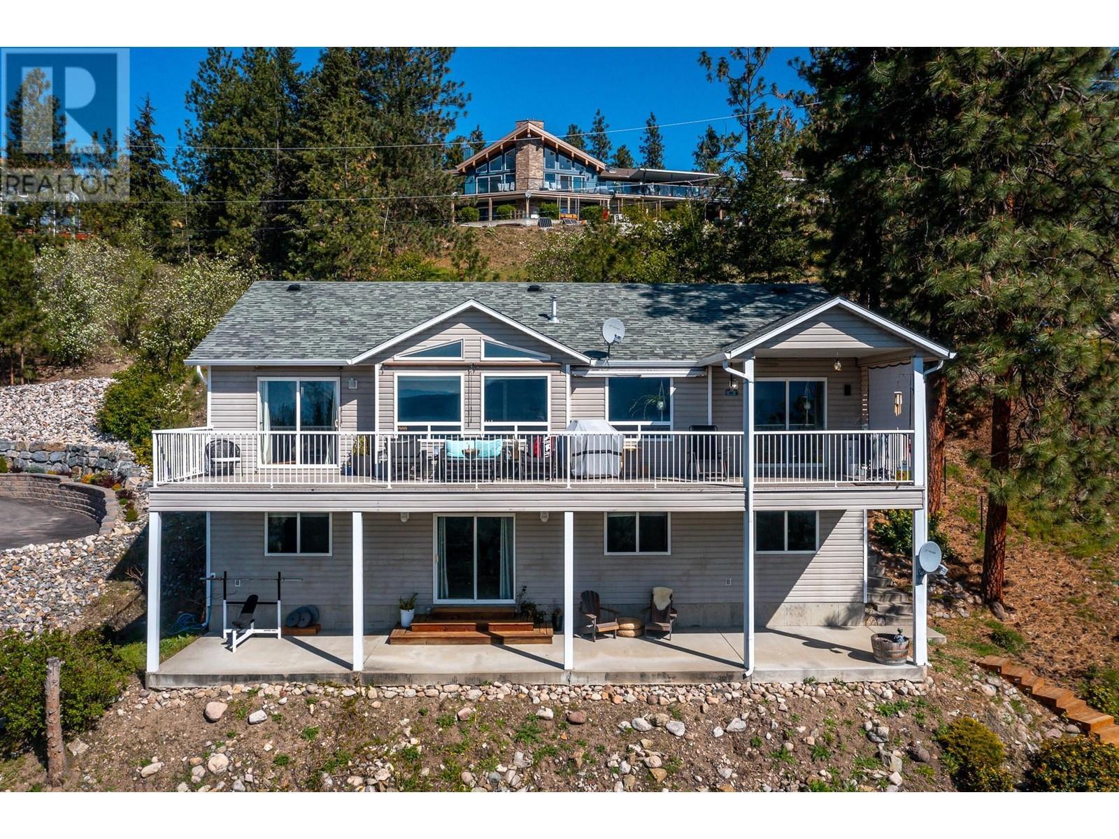 Photo de la propriété:  10778 Pinecrest Road  BC V1H 2C1 