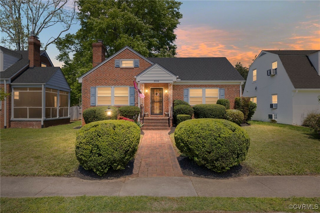 Property Photo: 3006 Douglasdale Road VA 23221