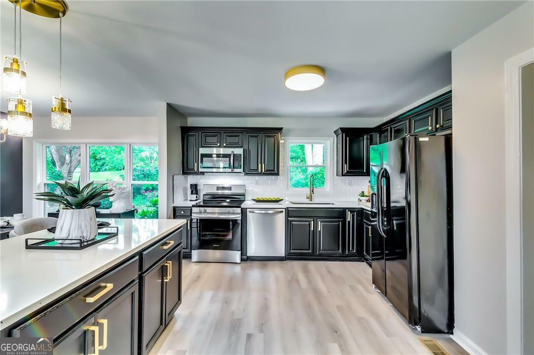 Property Photo: 2932 Valley Ridge Drive GA 30032