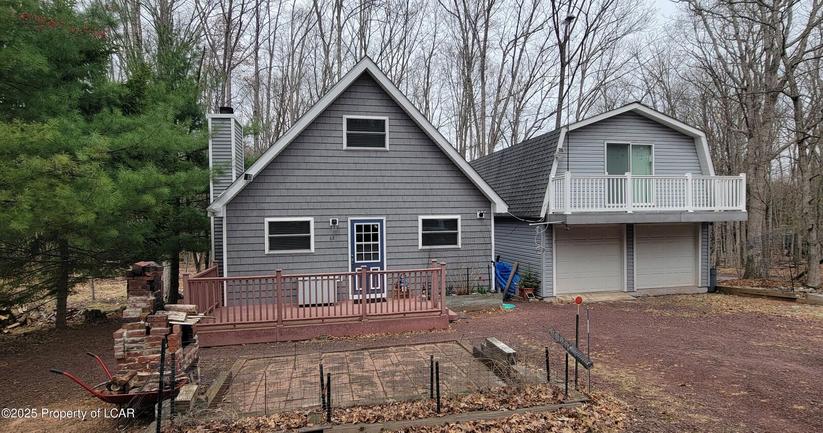 Property Photo: 68 Holiday Drive PA 18661