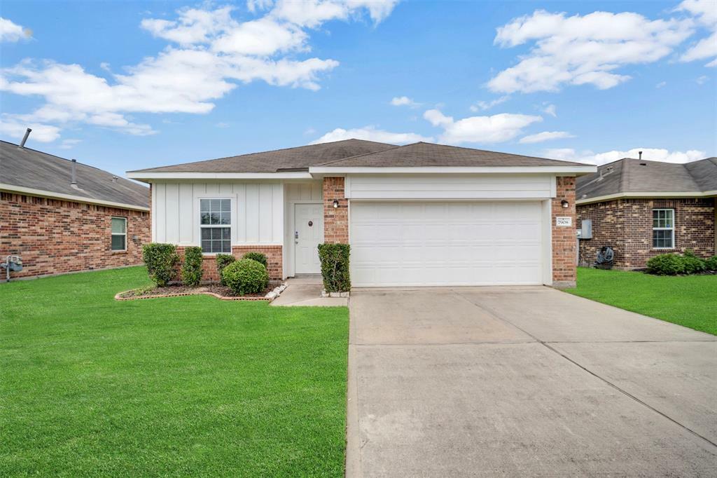 Property Photo: 7908 Beryl Court TX 77591