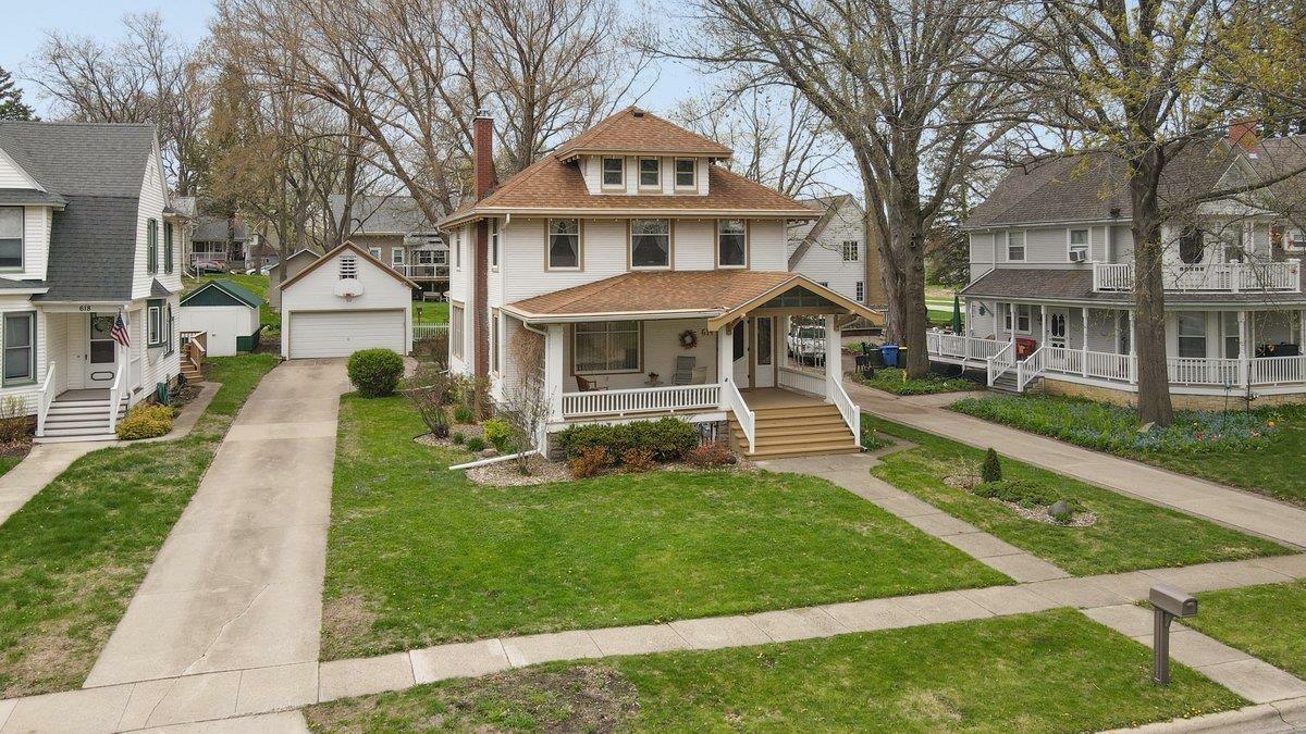 614 NW 1st Avenue  Waverly IA 50677 photo