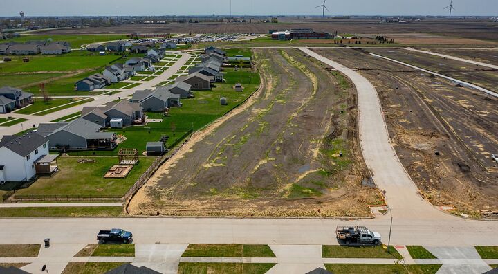 Property Photo: 1024 Wild Oak Drive IA 50124