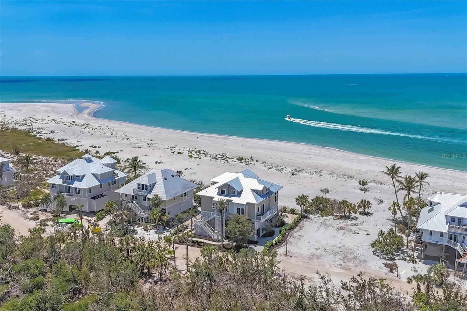 Property Photo: 6890 Palm Island Drive FL 33946