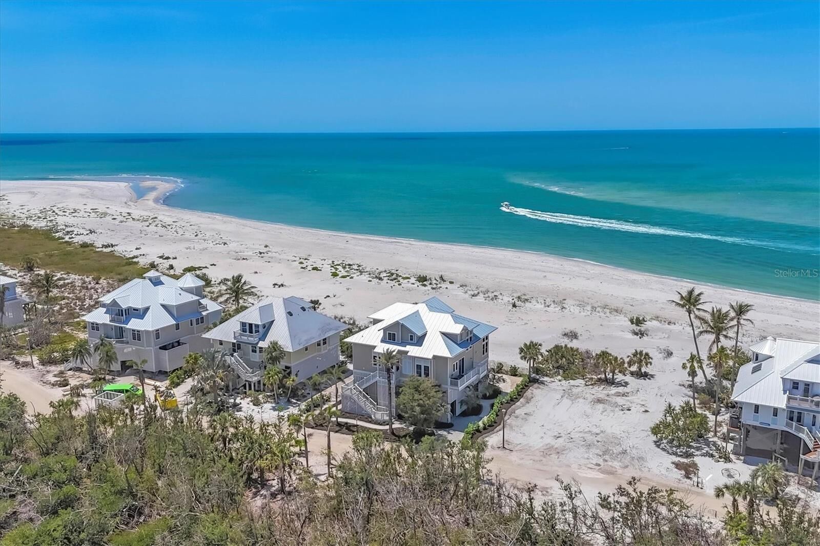 Property Photo:  6890 Palm Island Drive  FL 33946 