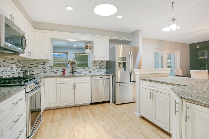 Property Photo: 821 Sutter Loop FL 32750