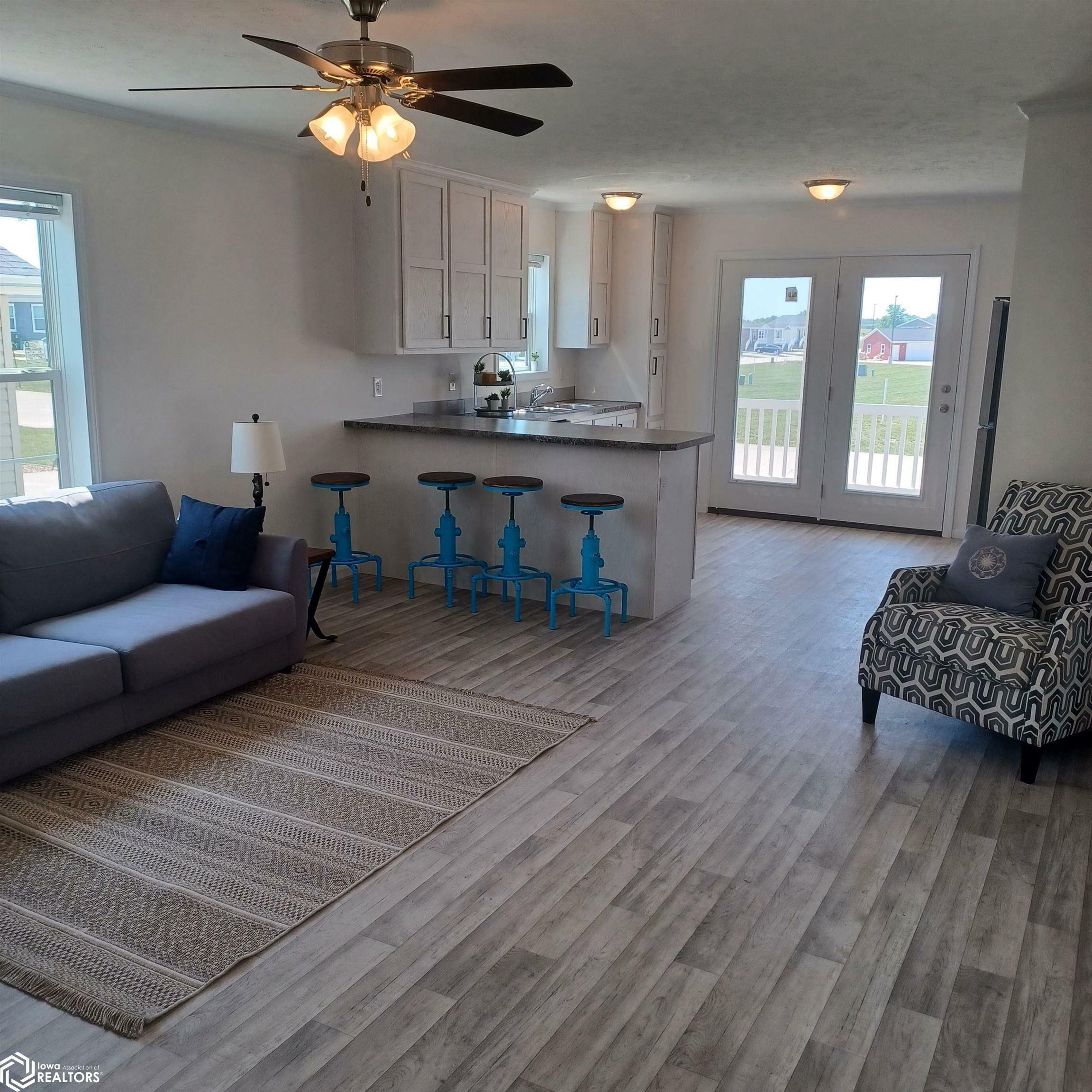 Property Photo: 1500 E Linden #131 Drive 131 IA 52641