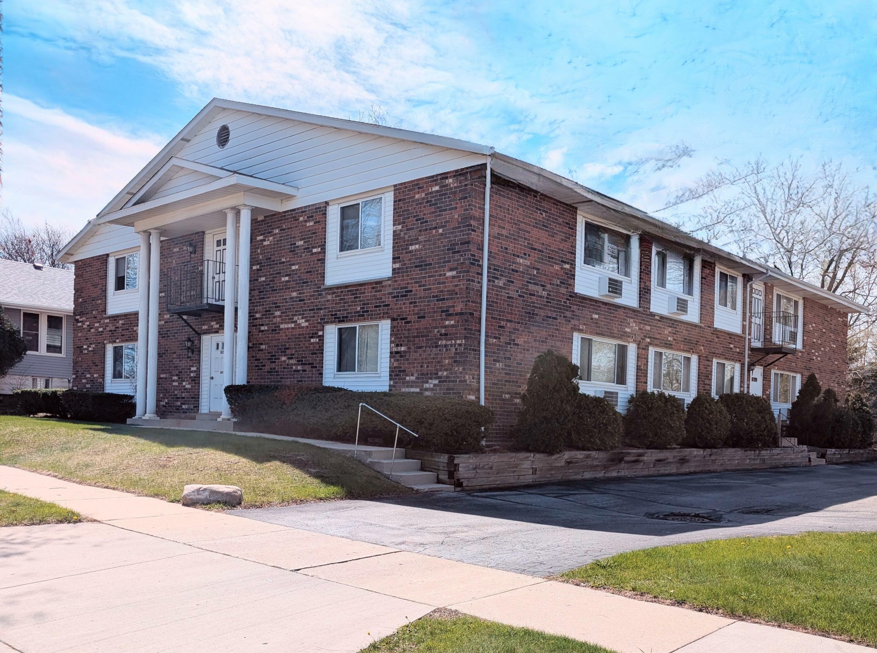 Property Photo: 1825 Drexel Blvd WI 53172