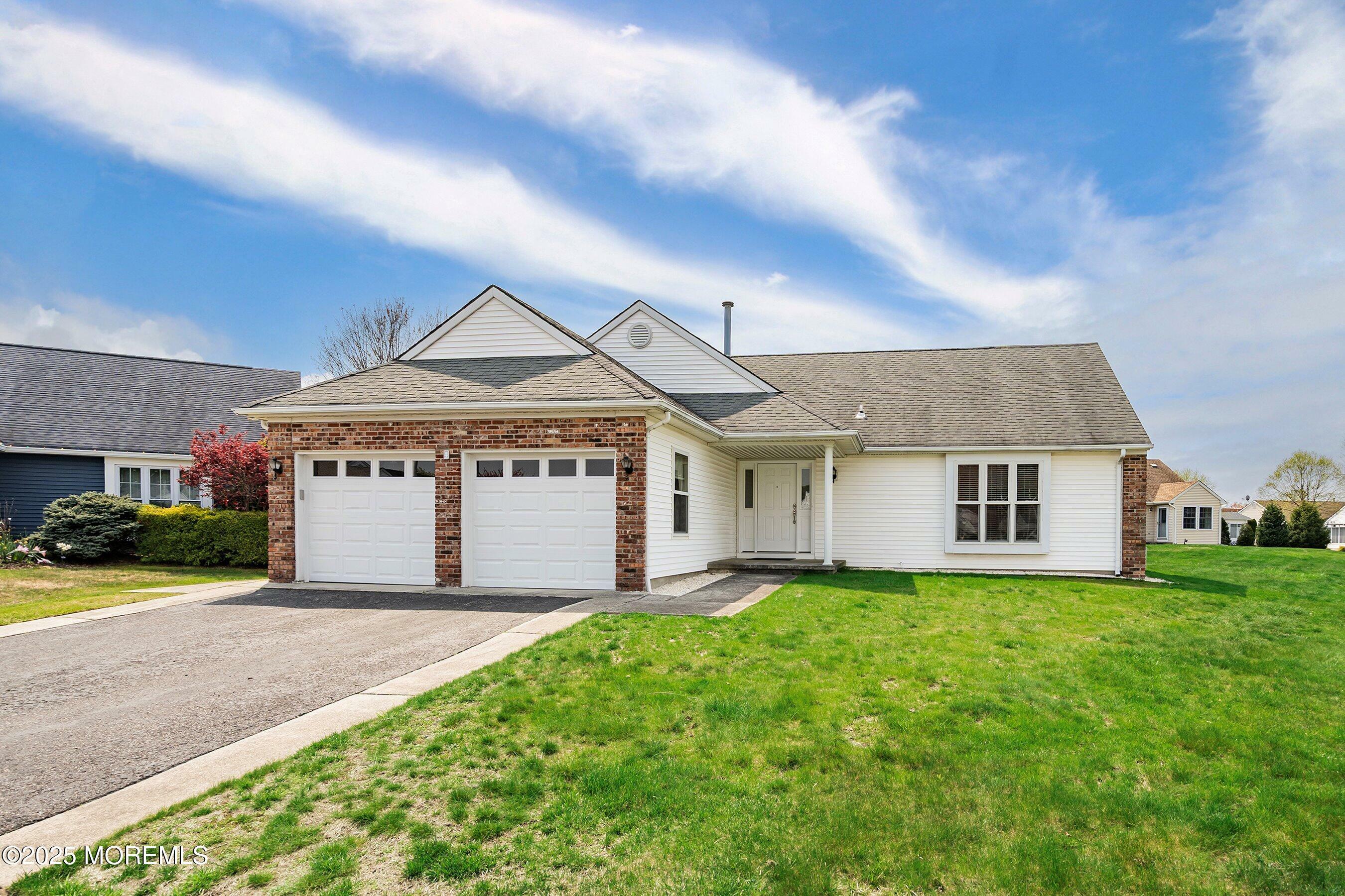 Property Photo: 4 Otley Court NJ 08721