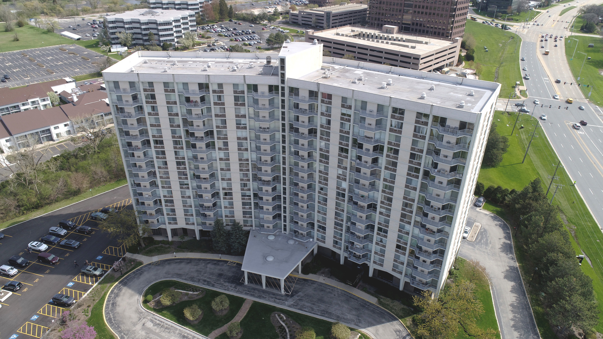 Property Photo: 40 N Tower Road 15K IL 60523