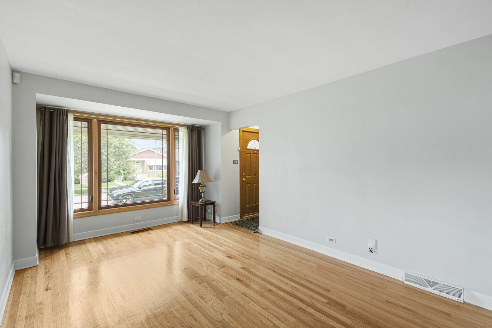 Property Photo: 5414 S Newland Avenue IL 60638